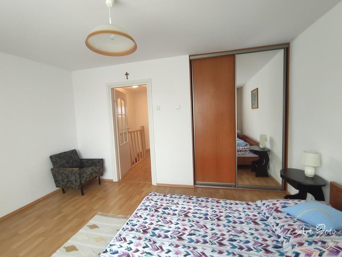 Apartament - 3 Pokojowe Dwupoziomowe Mieszkanie Z Ogrodem Крокова Екстериор снимка